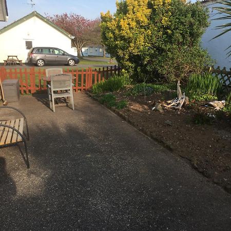 Number 43 The Gower Holiday Village Swansea Extérieur photo