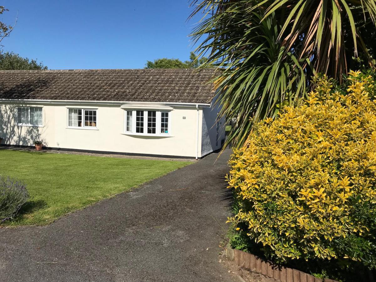 Number 43 The Gower Holiday Village Swansea Extérieur photo